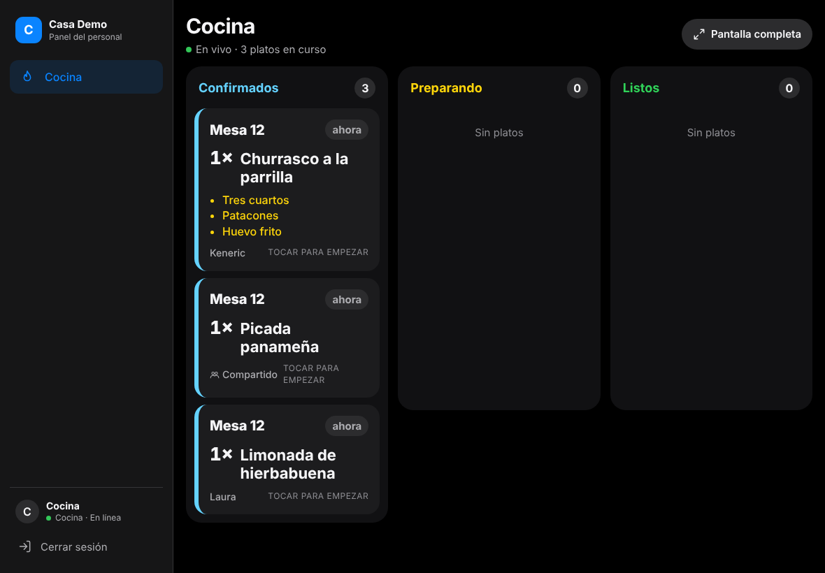 Pantalla de cocina de MesaApp con pedidos de la mesa 12